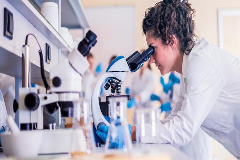 Investigadores madrileños desarrollan biosensor portátil para detección temprana de enfermedades